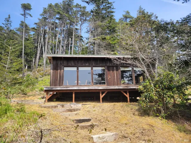 $399,000 | 34601 Highway 1, Gualala, CA 95445