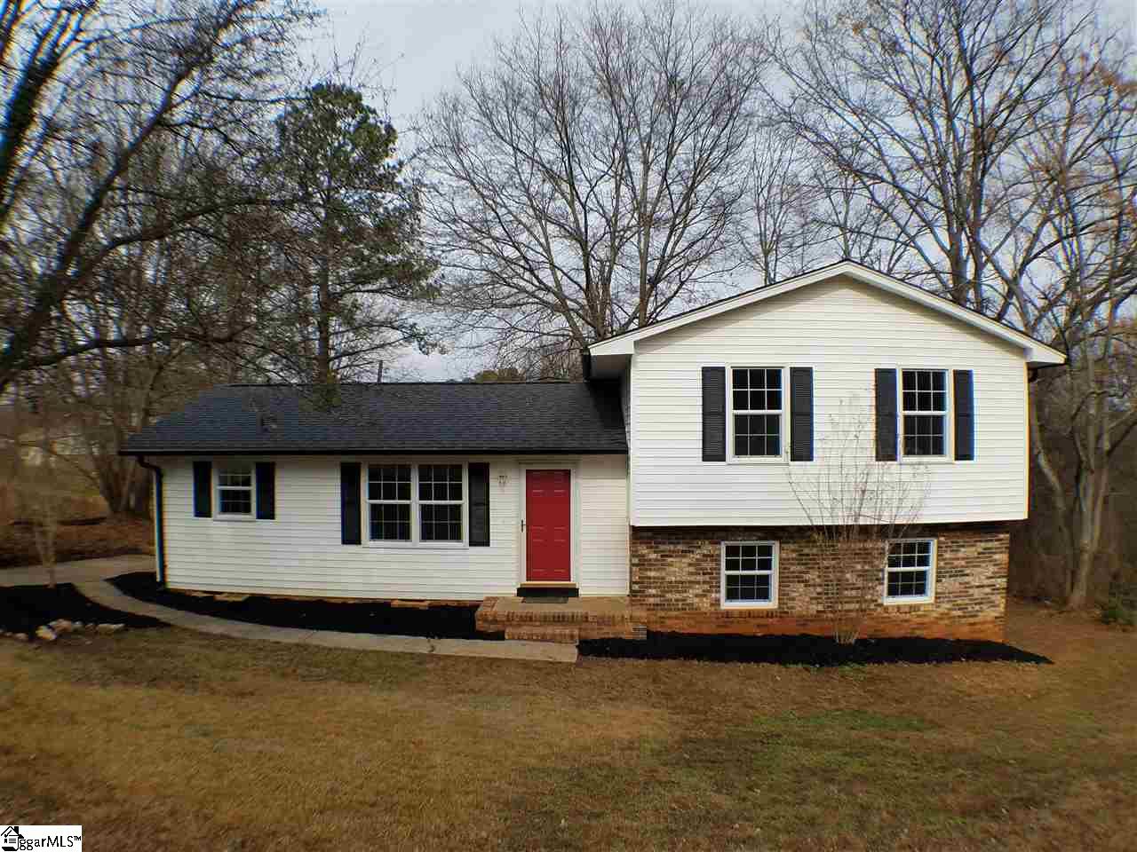 305 Jamestown Road Easley, SC 29640 - Photo 1 of 16