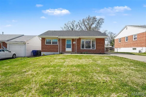 $158,000 | 7417 Ray Avenue, St. Louis, MO 63116