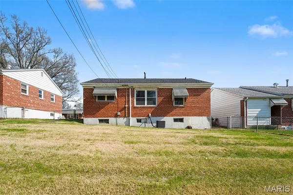 $158,000 | 7417 Ray Avenue, St. Louis, MO 63116