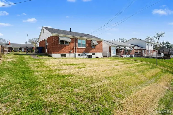 $158,000 | 7417 Ray Avenue, St. Louis, MO 63116