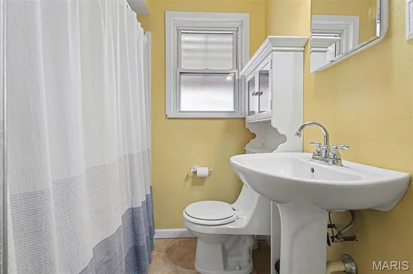 $158,000 | 7417 Ray Avenue, St. Louis, MO 63116