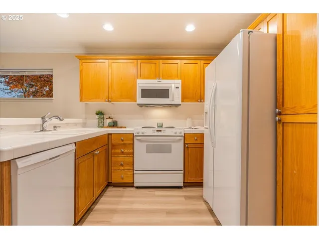 $540,000 | 16905 Northwest Arizona Drive, Beaverton, OR 97006