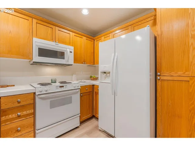 $540,000 | 16905 Northwest Arizona Drive, Beaverton, OR 97006