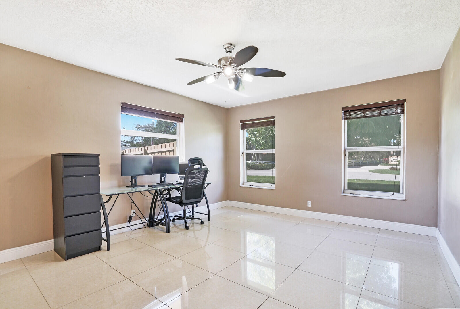 14458 Gallagher Road Delray Beach, FL 33445 - Photo 21 of 30 22_Image_22_mls