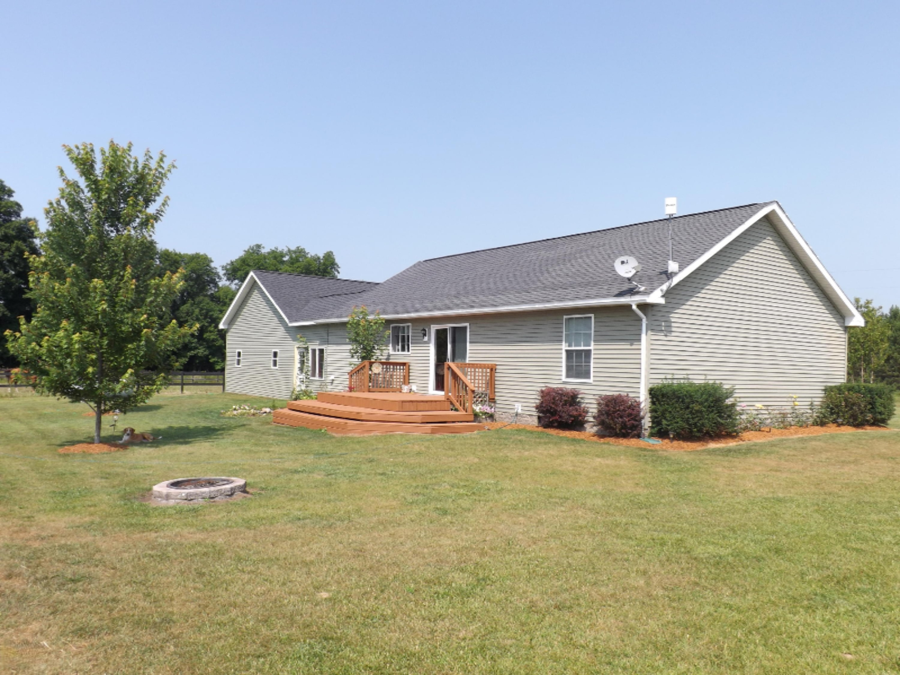 11203 Black Road Howard City, MI 49329 - Photo 3 of 17 788