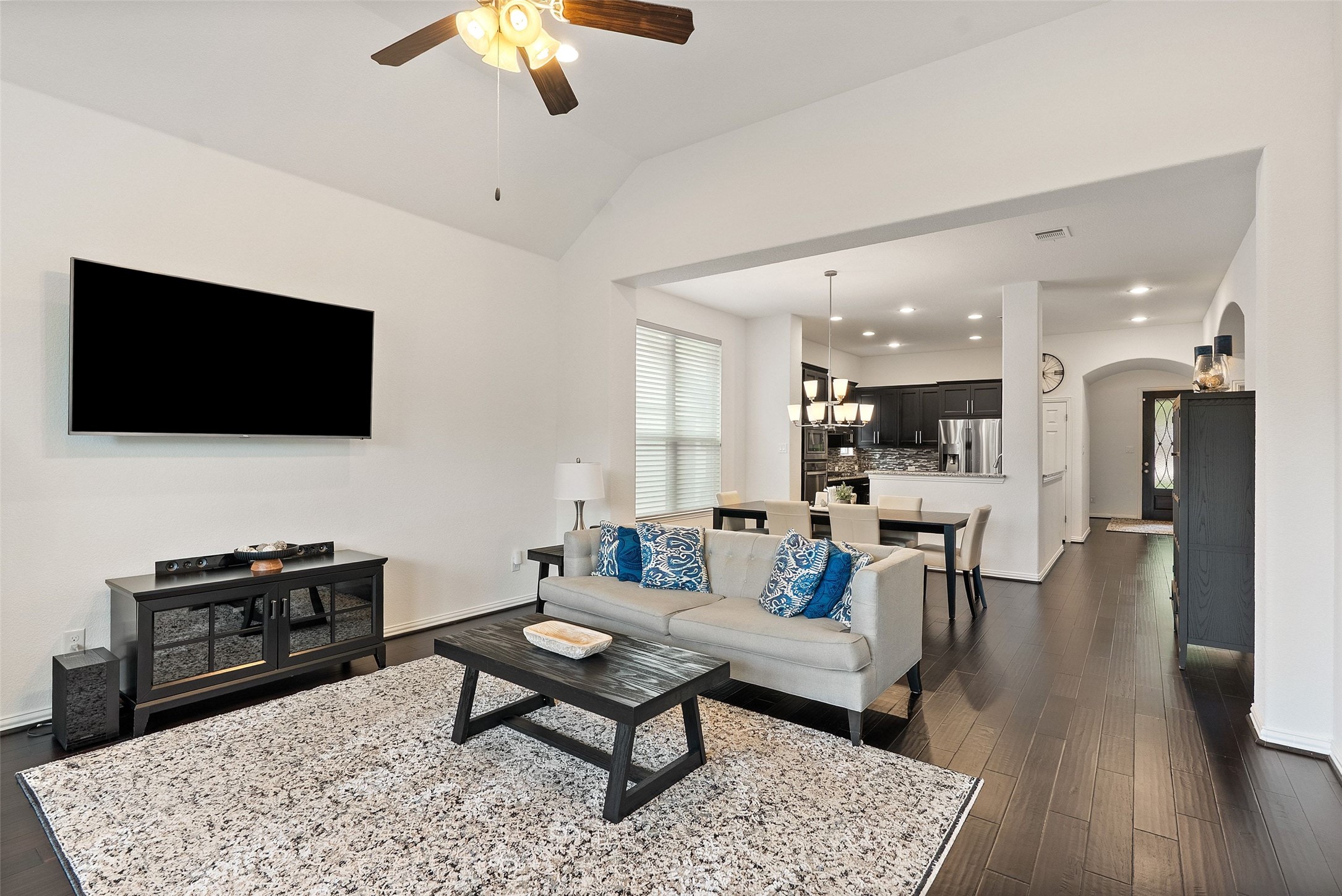 3400 Venezia View Leander, TX 78641 - Photo 15 of 40