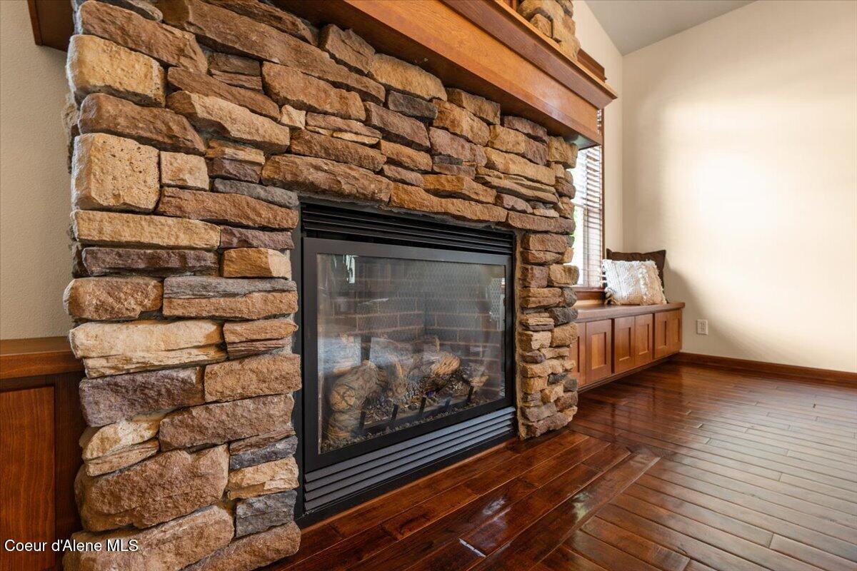 357 South Cane Street Post Falls, ID 83854 - Photo 8 of 70 Gas Fireplace