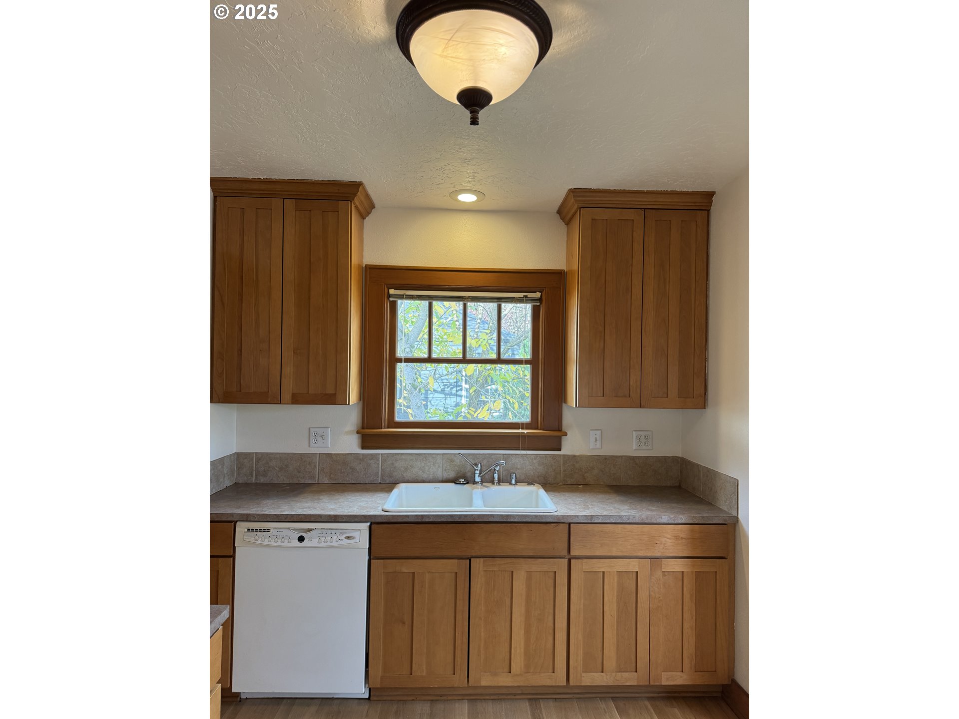 480 River Road Eugene, OR 97404 - Photo 13 of 40