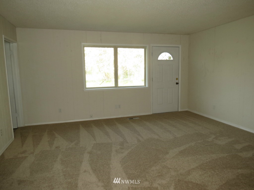 35711 Allen Road South Roy, WA 98580 - Photo 8 of 16