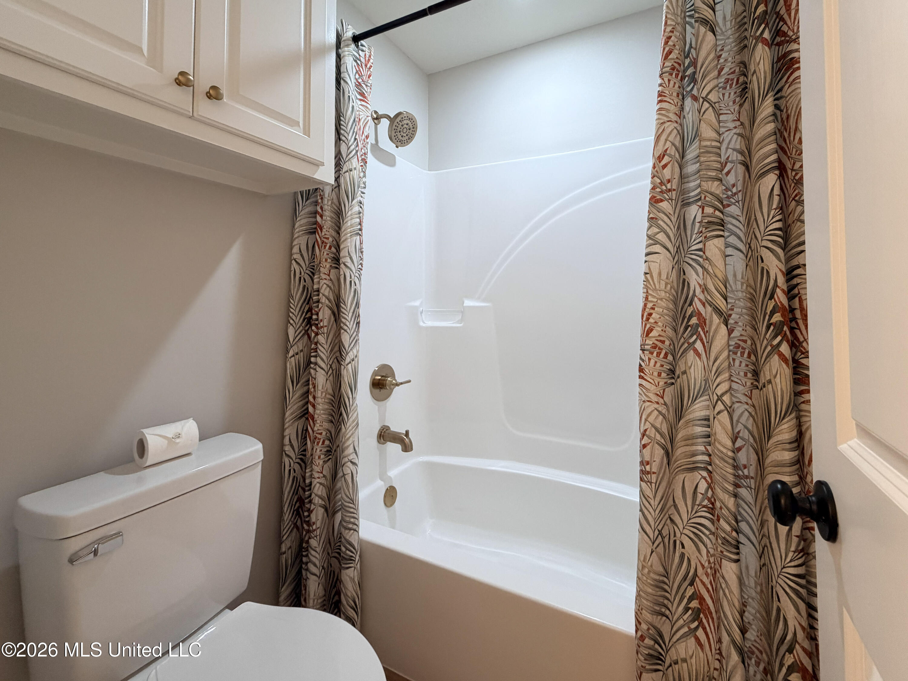 64 Meadow Breeze Road Sumrall, MS 39482 - Photo 33 of 37 10- Bathroom 2 (2)