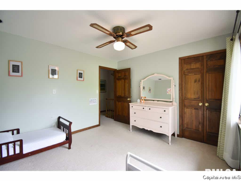 28 Crusaders Road Springfield, IL 62704 - Photo 12 of 25