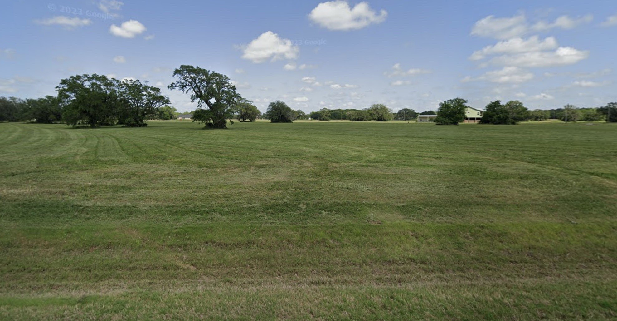 484 Pony Trail Angleton, TX 77515 - Photo 2 of 3