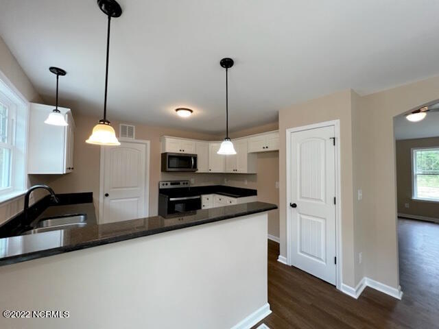 690 Bear Road Benson, NC 27504 - Photo 10 of 32 9