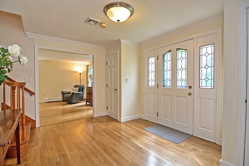 373 Spring Street Wrentham, MA 02093 - Photo 13 of 41 Gallery Image 13