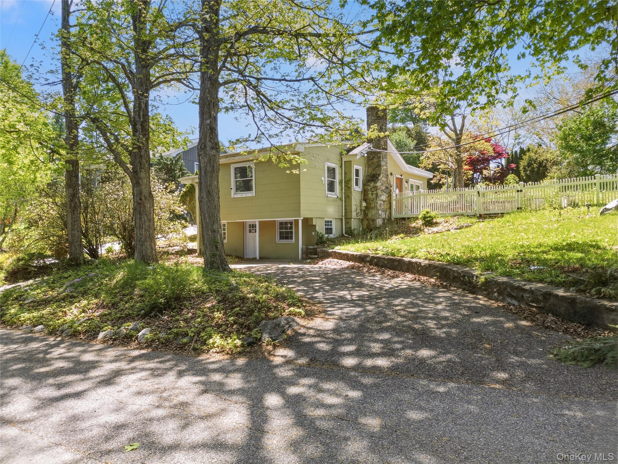 2 Springdale Road Yorktown Heights, NY 10598 - Photo 3 of 16