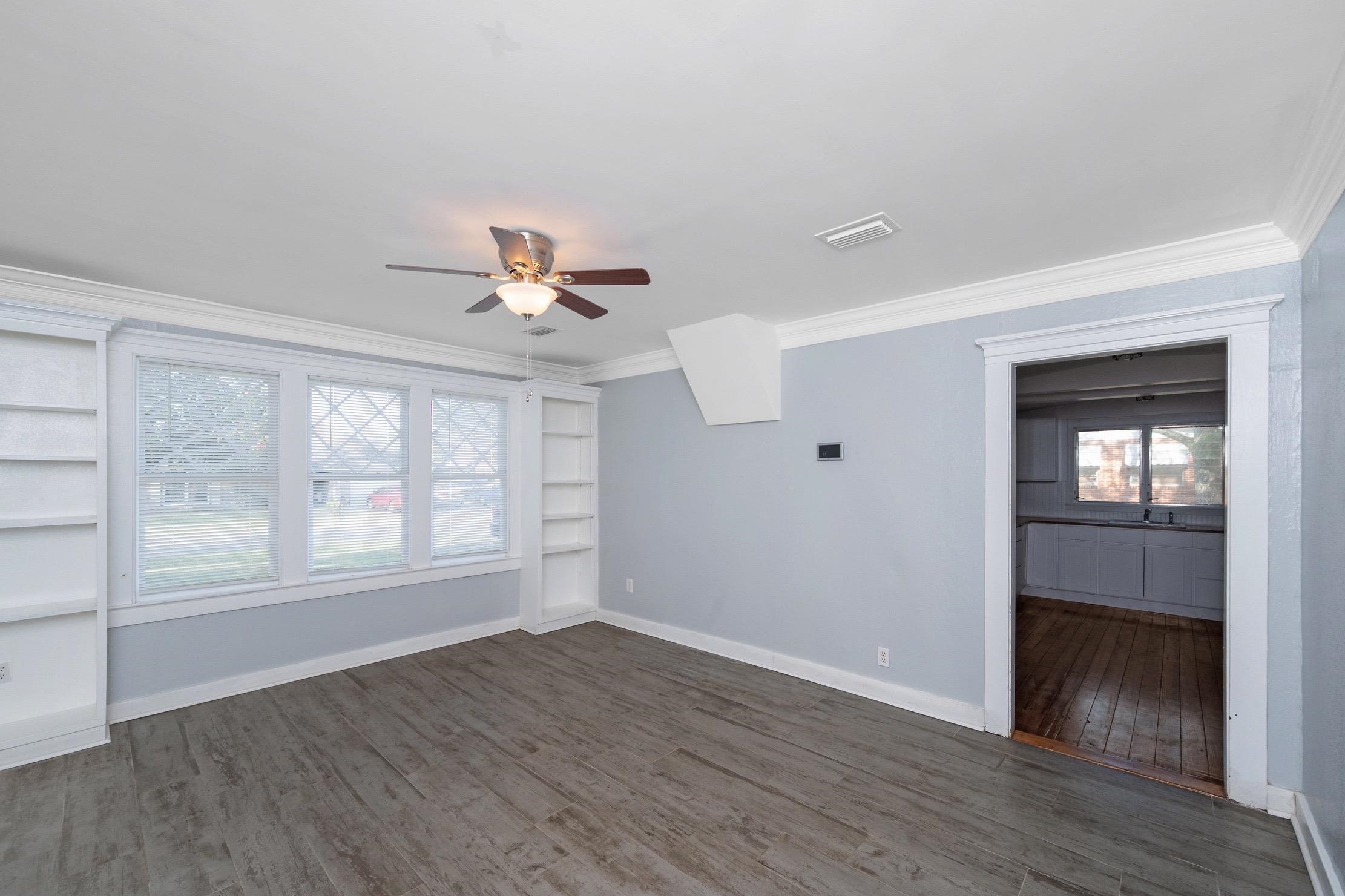 205 West Magnolia Avenue Foley, AL 36535 - Photo 8 of 25