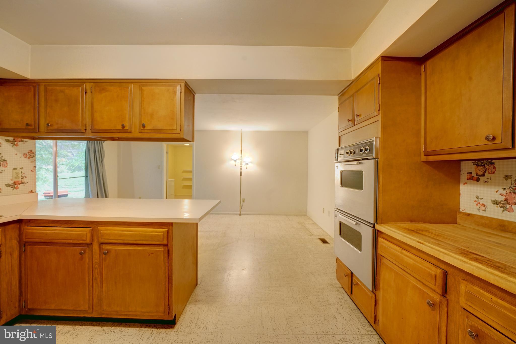 12310 Shadetree Lane Laurel, MD 20708 - Photo 13 of 54 Kitchen opens to family room