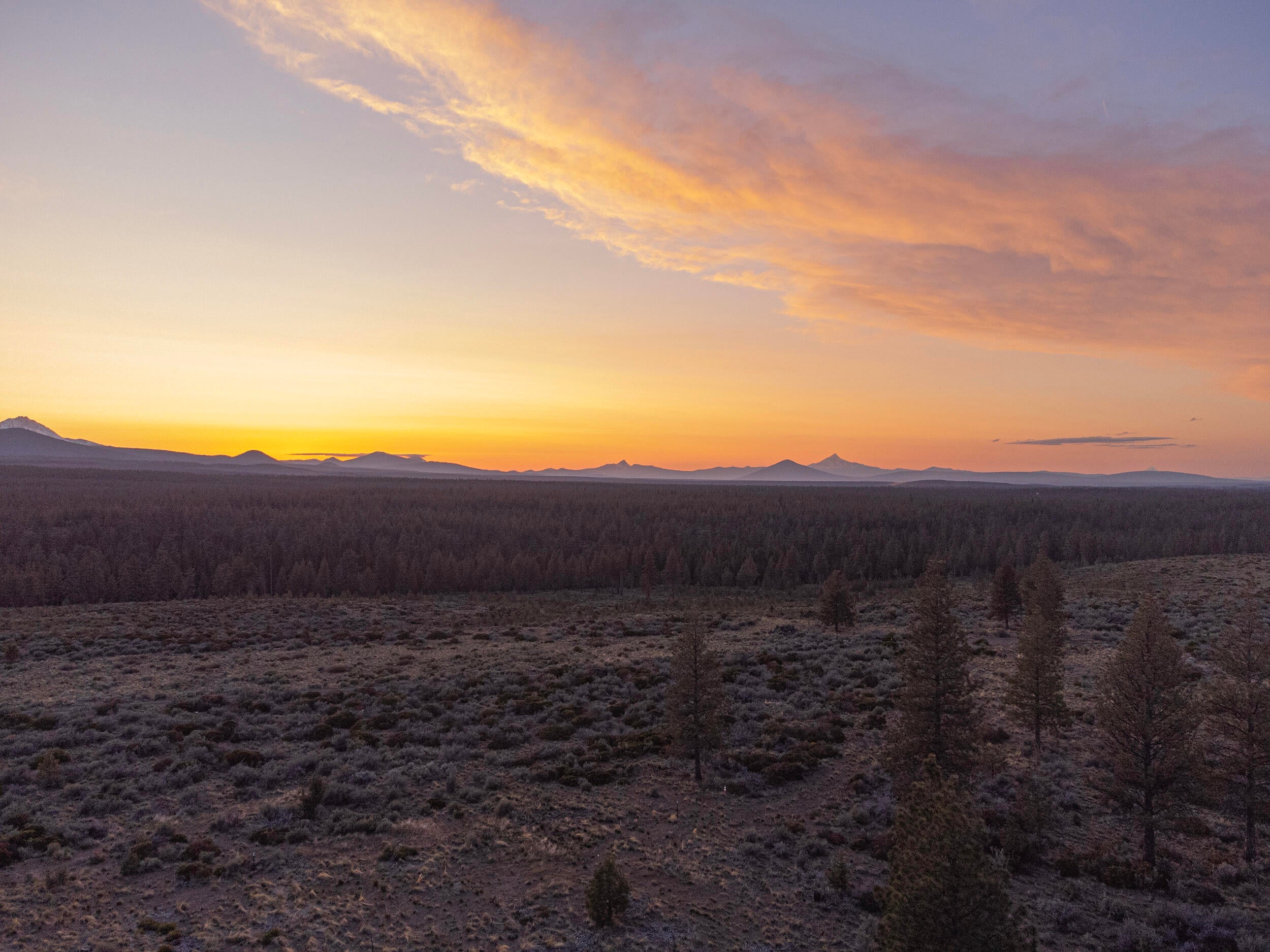 62470 Huntsman Loop Bend Bend, OR 97703 - Photo 2 of 12 North-drone
