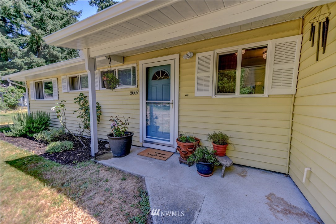 5007 236th Place Southeast Bothell, WA 98021 - Photo 2 of 20
