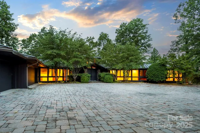 a view of a livingroom with a yard and a garage