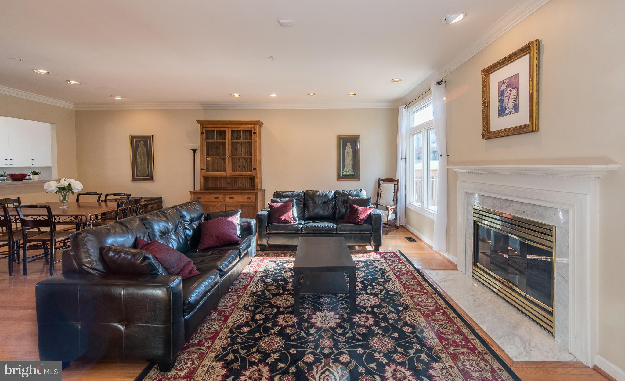 15 Stridesham Court Baltimore, MD 21209 - Photo 6 of 29 Living Room