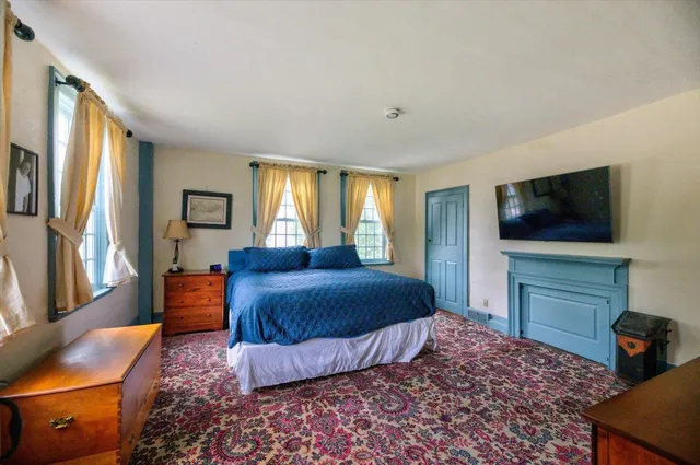 $695,000 | 38 Main Street, Hancock, NH 03449