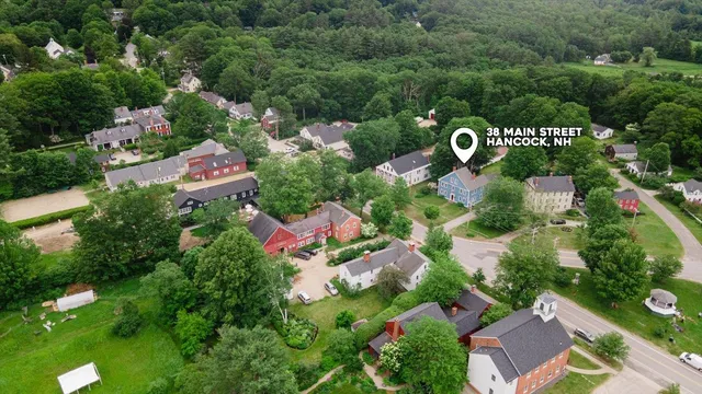 $695,000 | 38 Main Street, Hancock, NH 03449