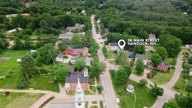 $695,000 | 38 Main Street, Hancock, NH 03449