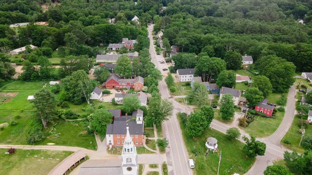 $695,000 | 38 Main Street, Hancock, NH 03449