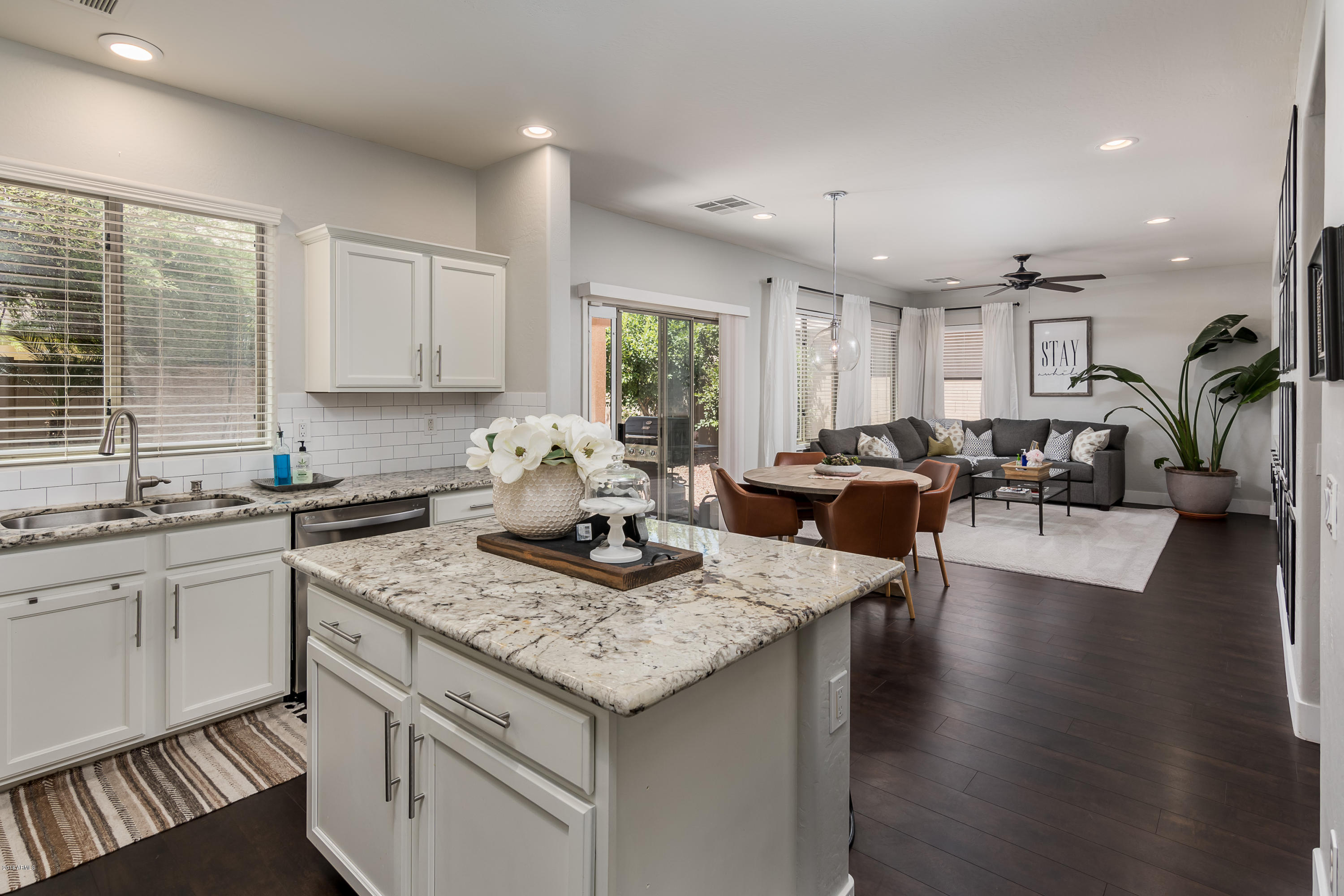 4569 East Del Rio Street Gilbert, AZ 85295 - Photo 12 of 35 4569 E Del Rio St - High Res-16