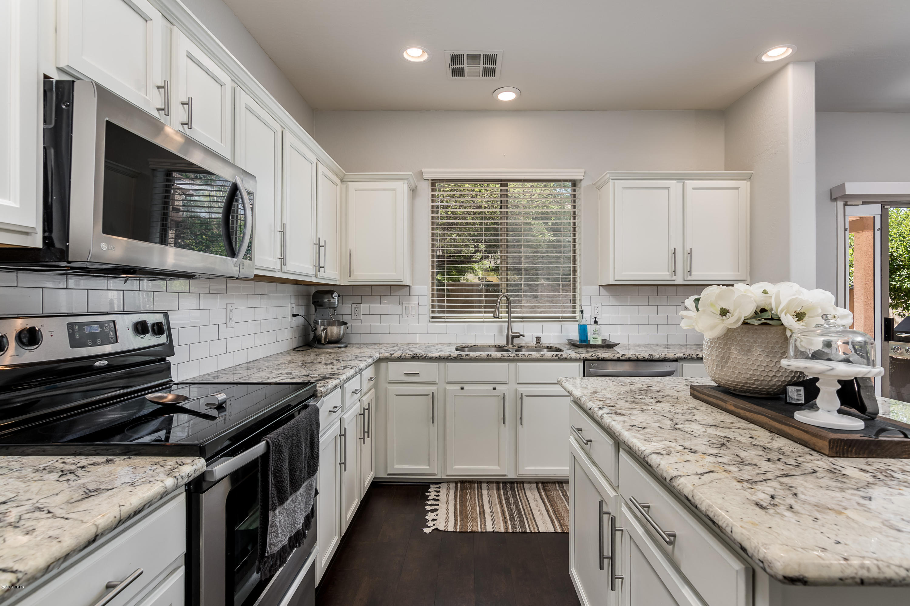 4569 East Del Rio Street Gilbert, AZ 85295 - Photo 10 of 35 4569 E Del Rio St - High Res-14