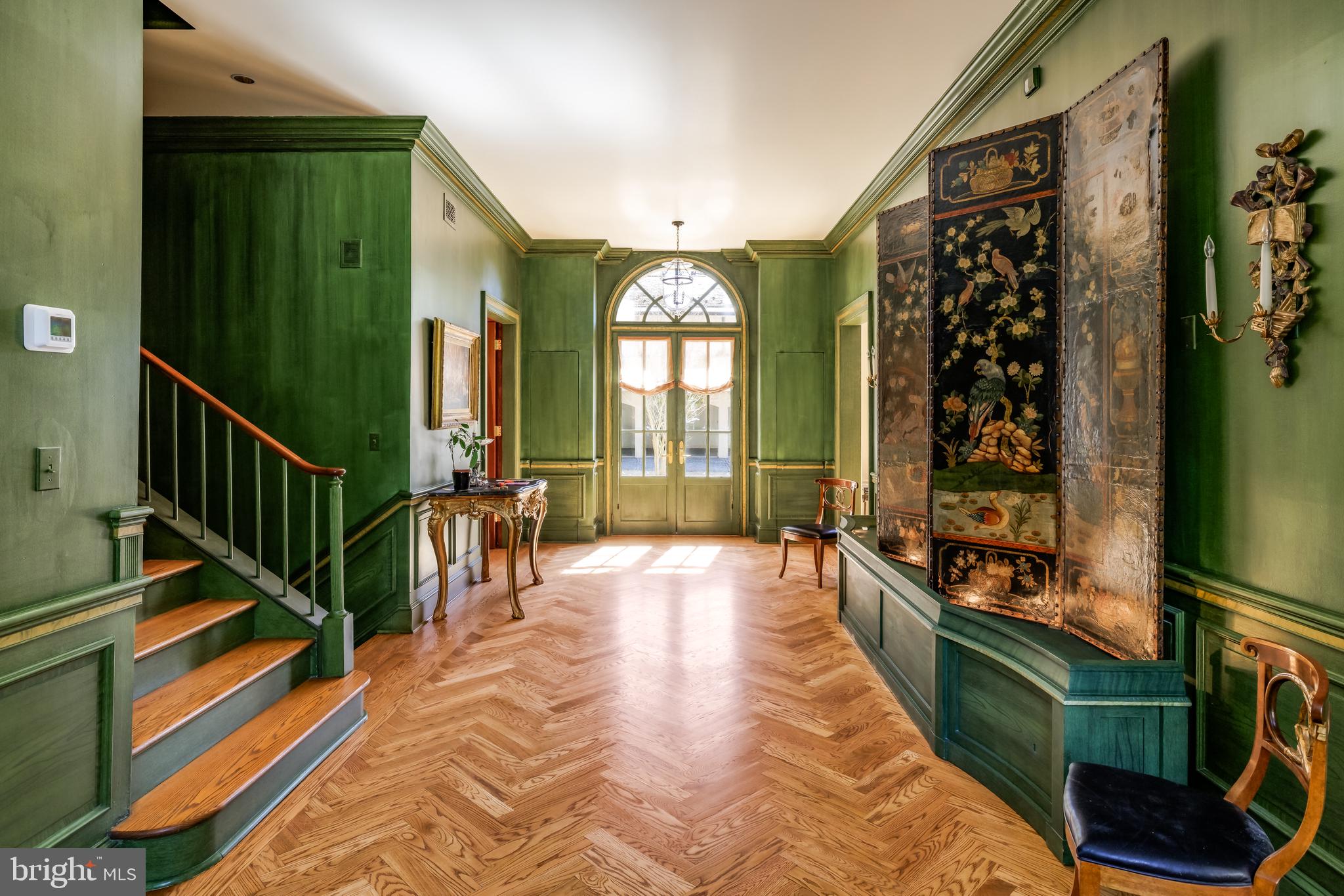 2740 Chain Bridge Road Northwest Washington, DC 20016 - Photo 5 of 50 a view of entryway