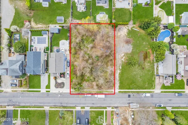 $1,350,000 | 323-325 Fisk Avenue, Brielle, NJ 08730