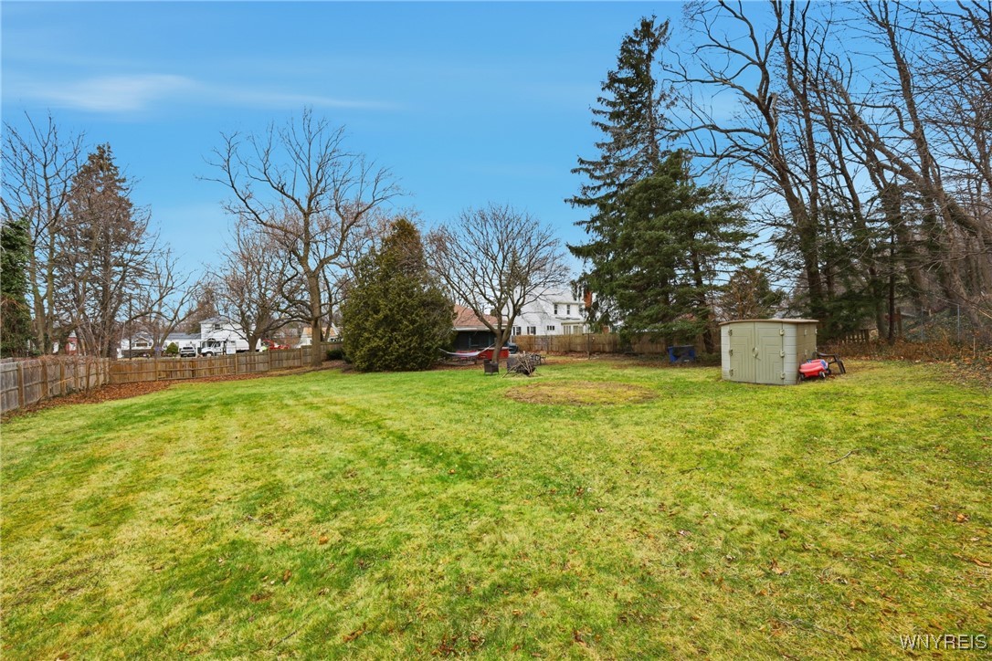 933 Creek Rd Extension Lewiston, NY 14092 - Photo 24 of 28