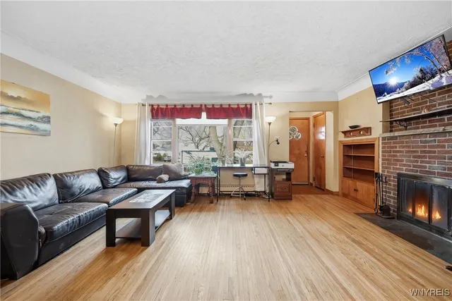 $249,900 | 933 Creek Rd Extension, Lewiston, NY 14092