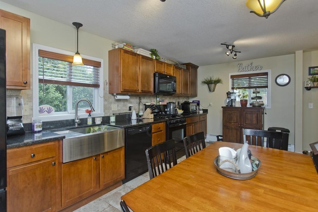 90 Nelson Circle West Springfield, MA 01089 - Photo 14 of 41 Gallery Image 14