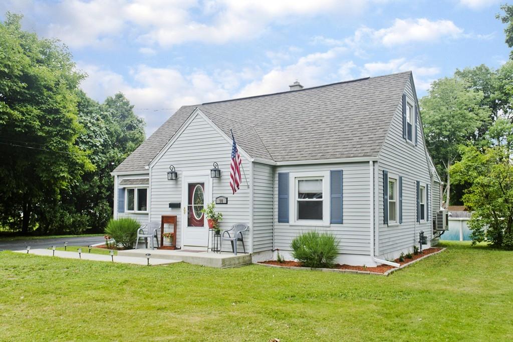 90 Nelson Circle West Springfield, MA 01089 - Photo 3 of 41 Gallery Image 3
