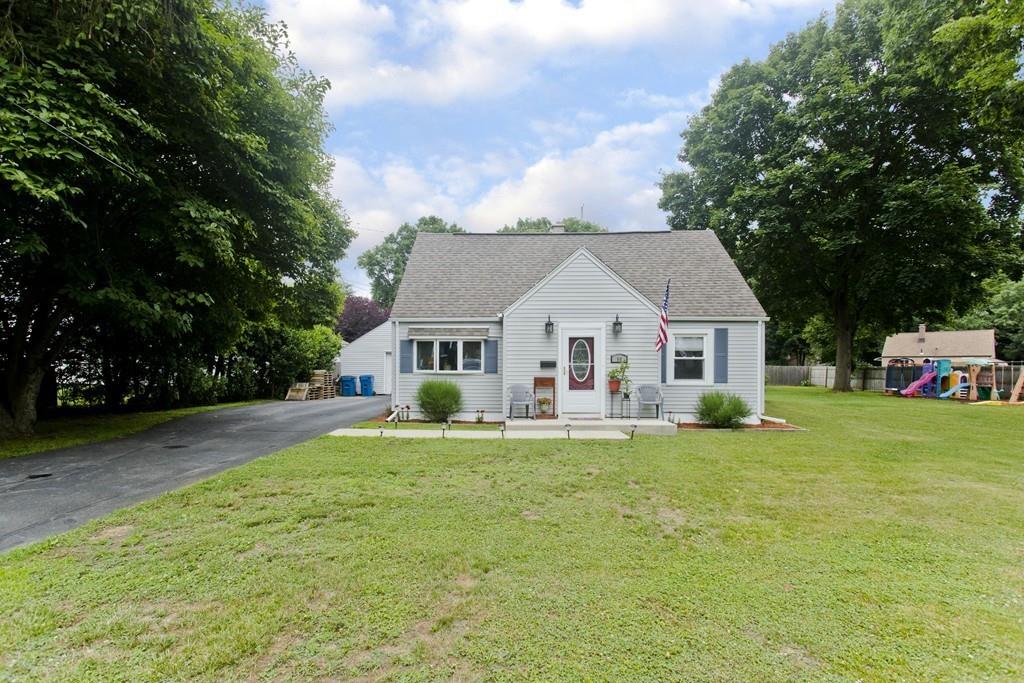 90 Nelson Circle West Springfield, MA 01089 - Photo 4 of 41 Gallery Image 4