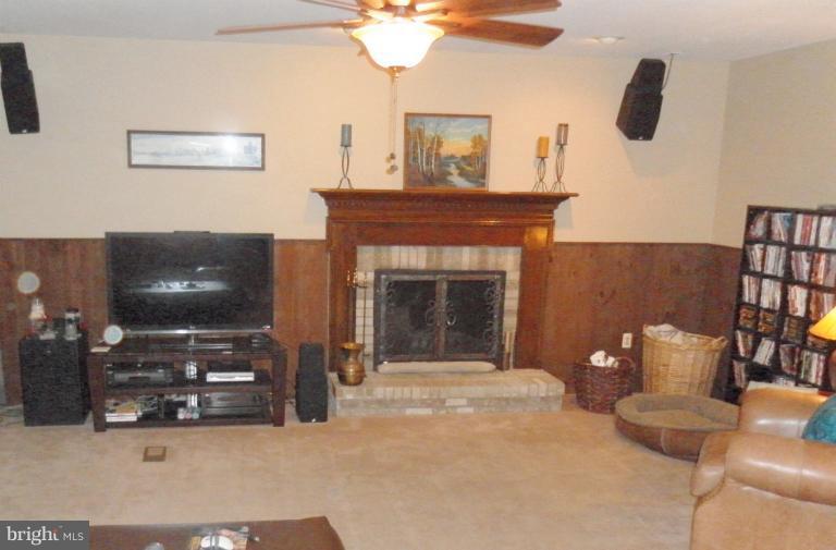 346 Cottswold Place Riva, MD 21140 - Photo 22 of 30 Family Room