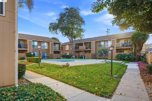 $539,999 | 8985 Alcosta Boulevard, Unit 162, San Ramon, CA 94583