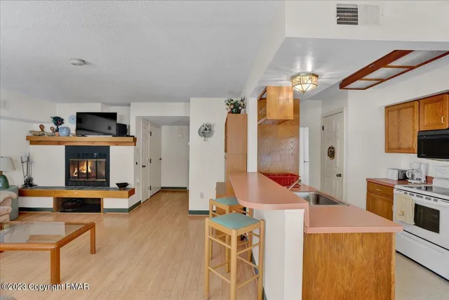 a view of deck with patio