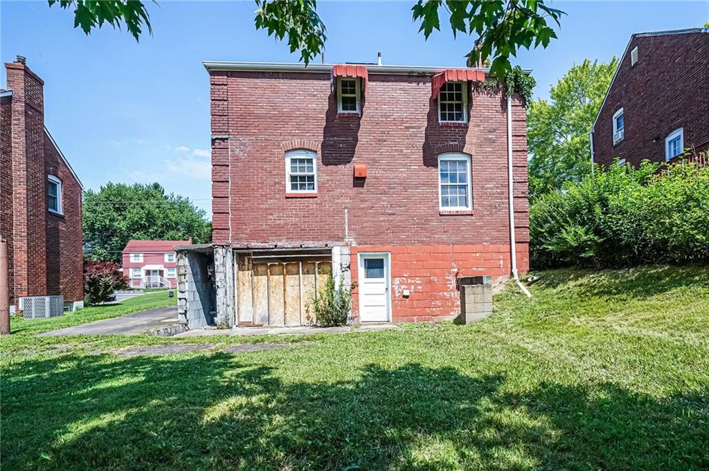 1035 McCoy Road McKees Rocks, PA 15136 - Photo 26 of 29