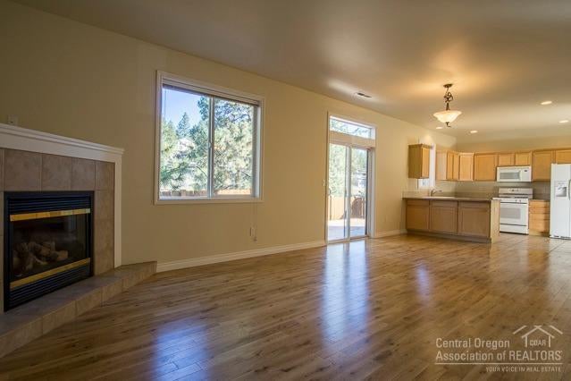 19474 Brookside Way Bend, OR 97702 - Photo 7 of 20 Gallery Image 7