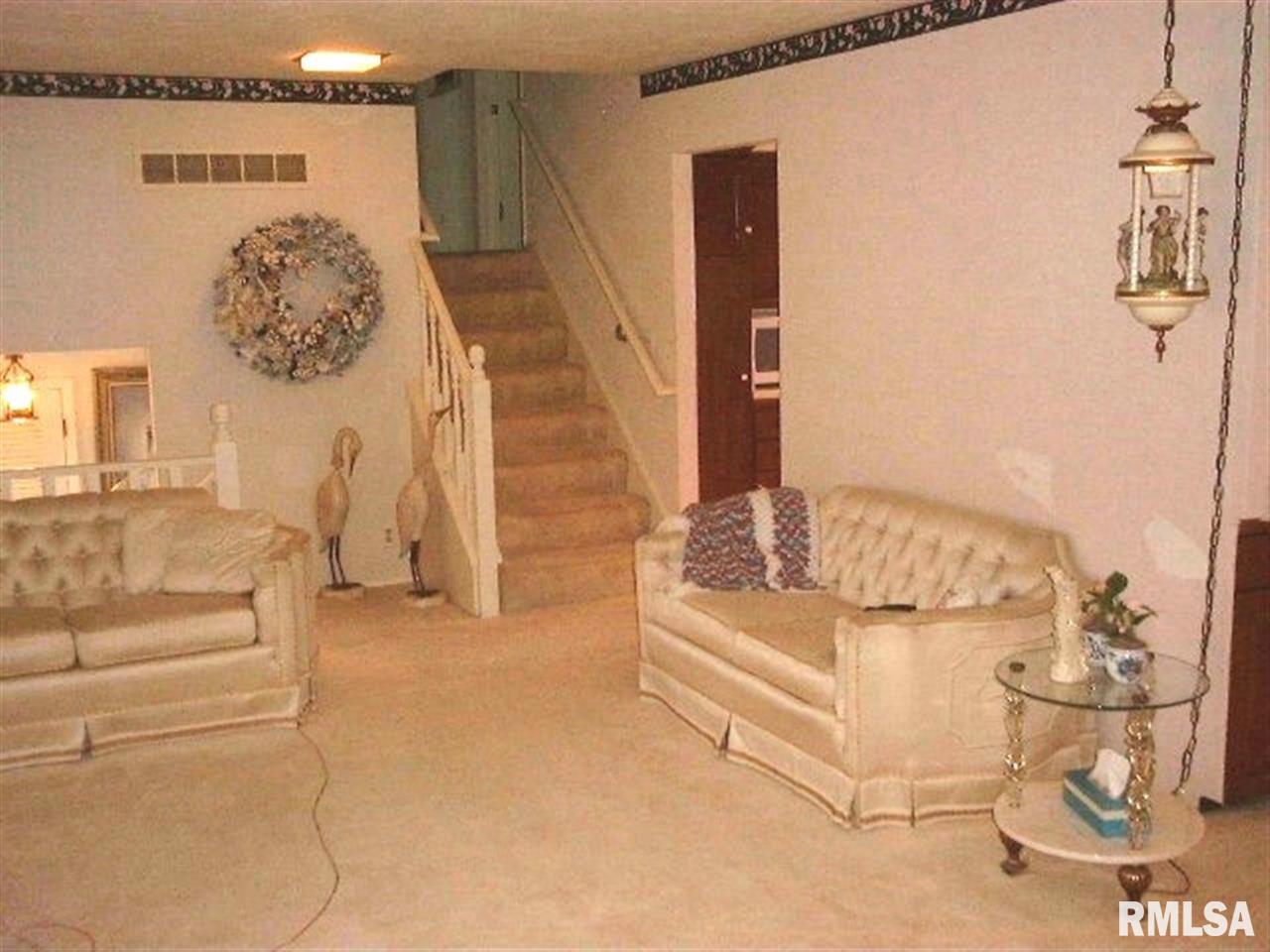 1931 Middle Road Bettendorf, IA 52722 - Photo 3 of 17 Gallery Image 3