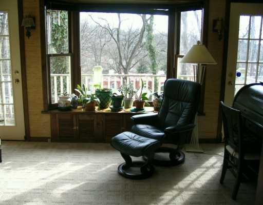 705 Valleyview Road Mt. Lebanon, PA 15243 - Photo 6 of 8 Den/Family/Great Room.