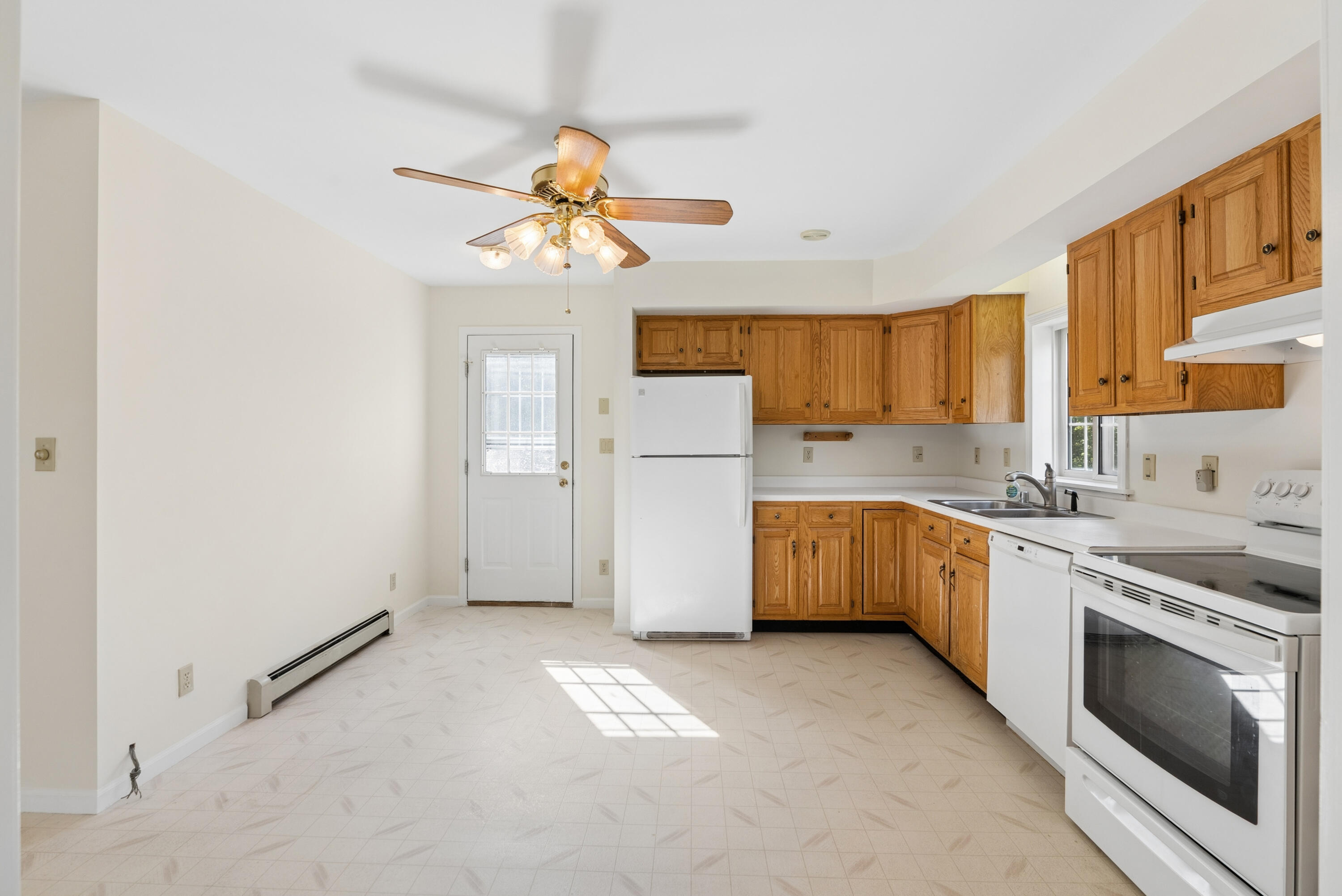 29 Riverside Ridge Road Windham, ME 04062 - Photo 5 of 51 DSC01772