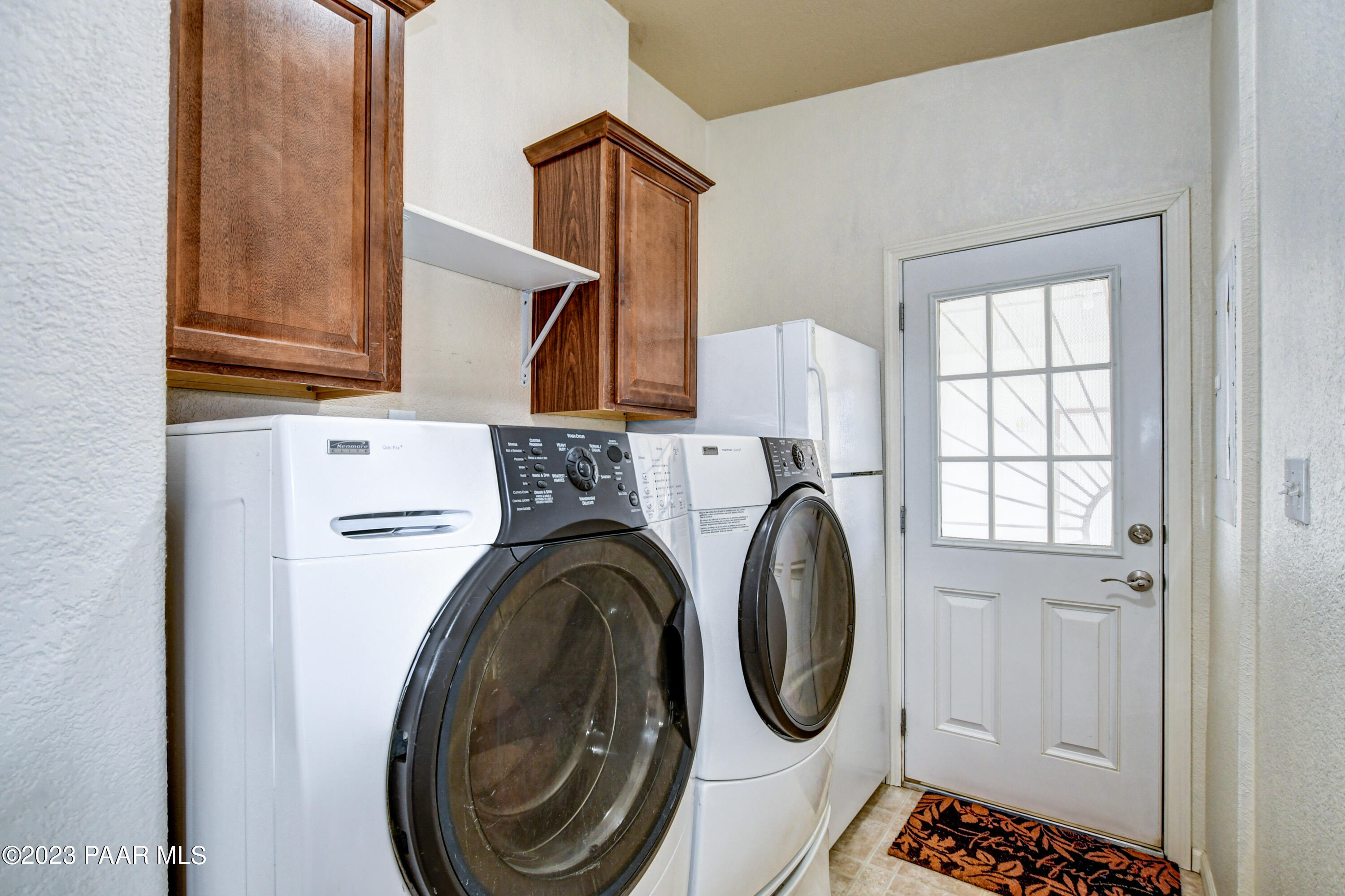 7970 West Hampton Road Kirkland, AZ 86332 - Photo 24 of 52 Laundry Room