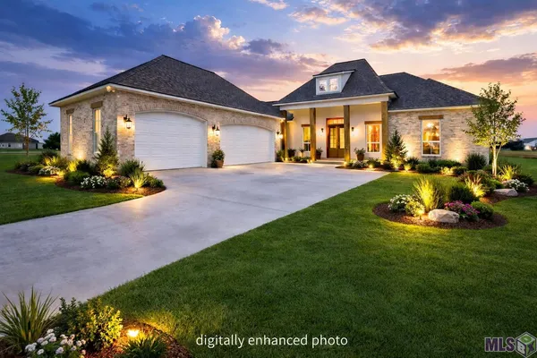 $530,000 | 1313 Rosedown Drive, Thibodaux, LA 70301