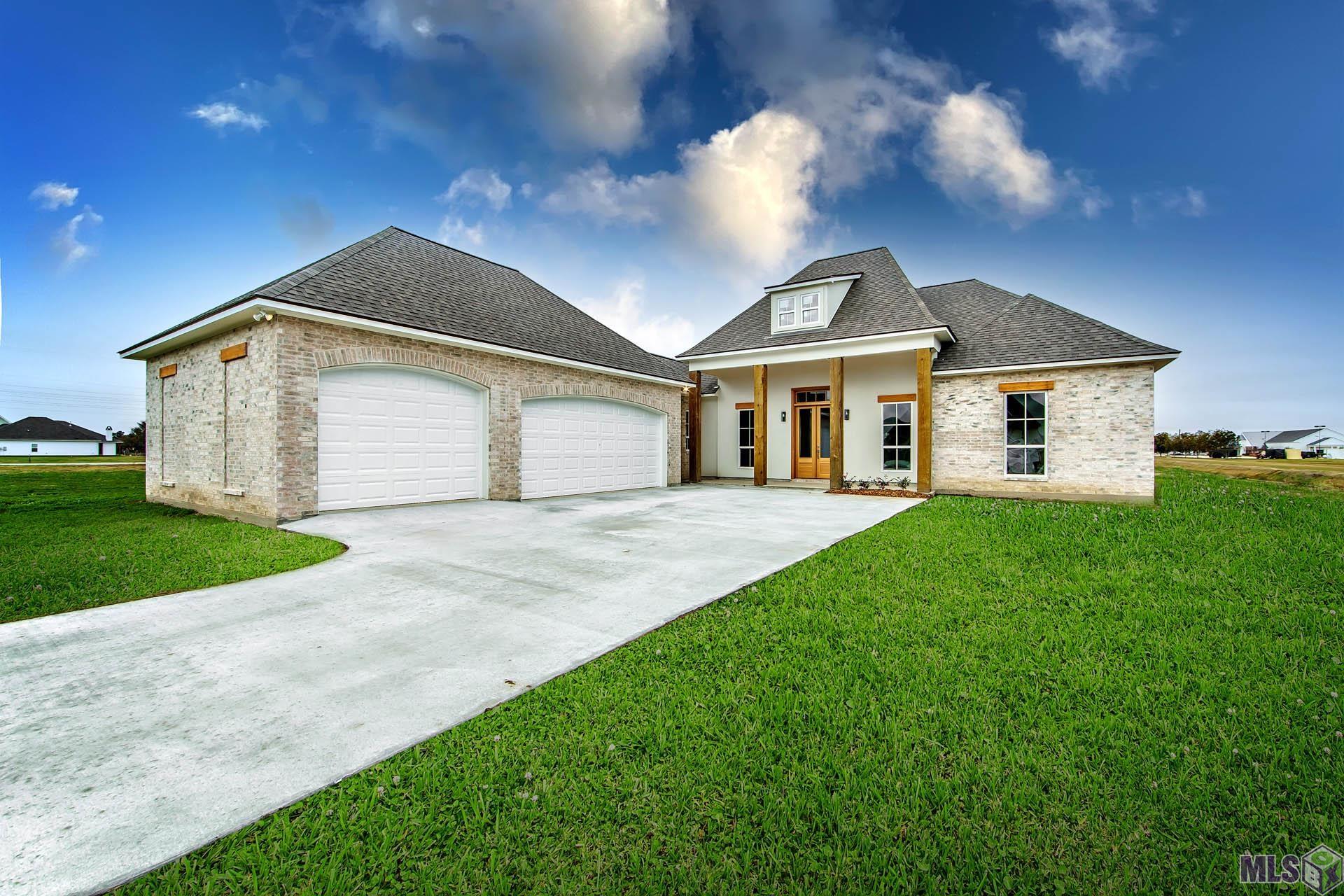 1313 Rosedown Drive Thibodaux, LA 70301 - Photo 2 of 25